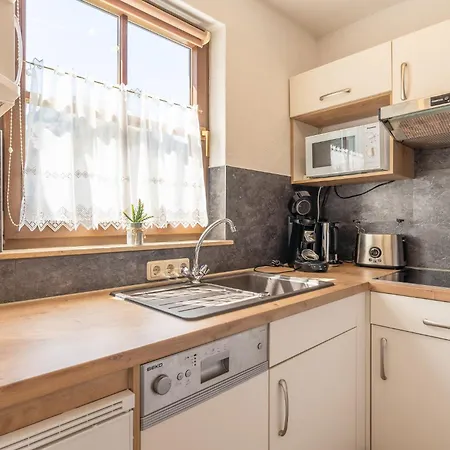 Edelweiss Apartman *